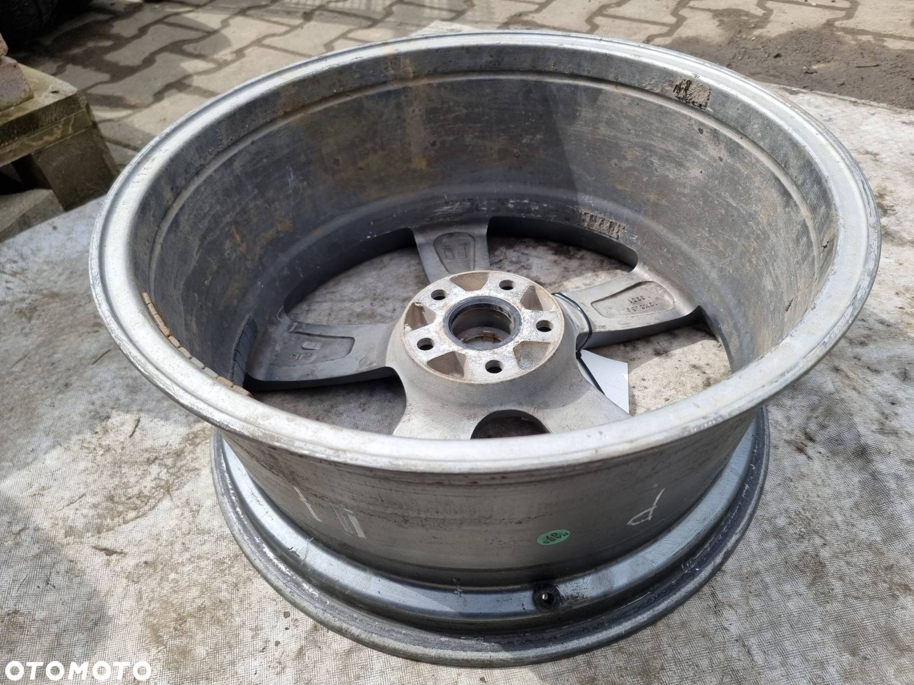 FELGA ALUMINIOWA 18 AUDI A8 D3 W12 19X8,5J - 6