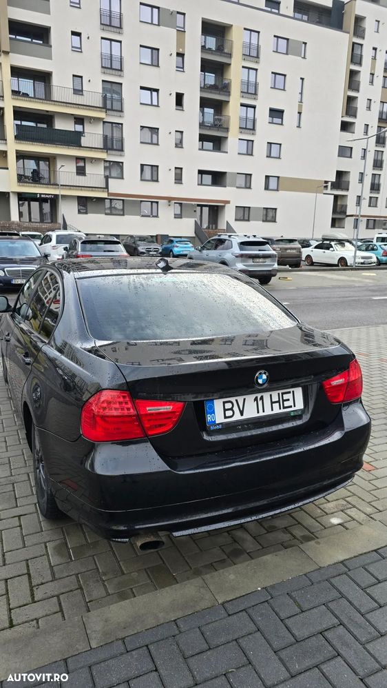 BMW Seria 3 318i Aut. - 7