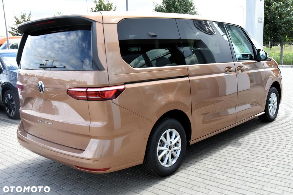 Volkswagen Multivan - 9