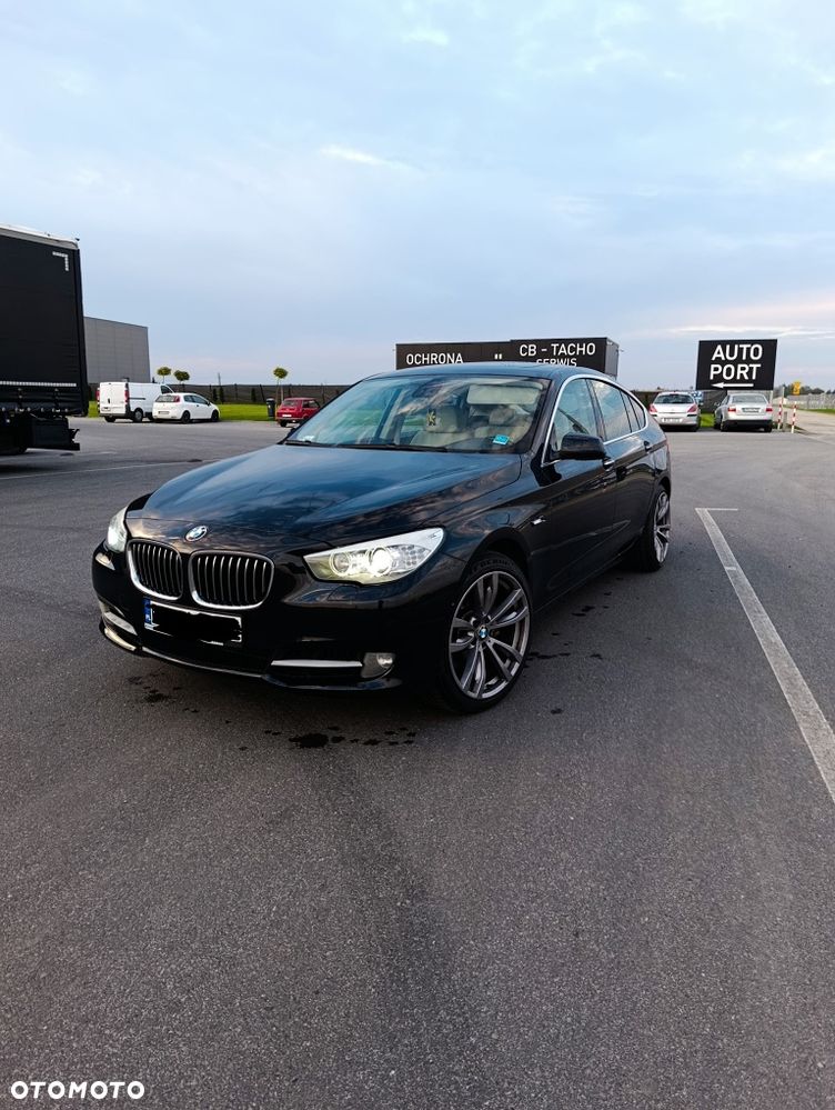 BMW 5GT - 1