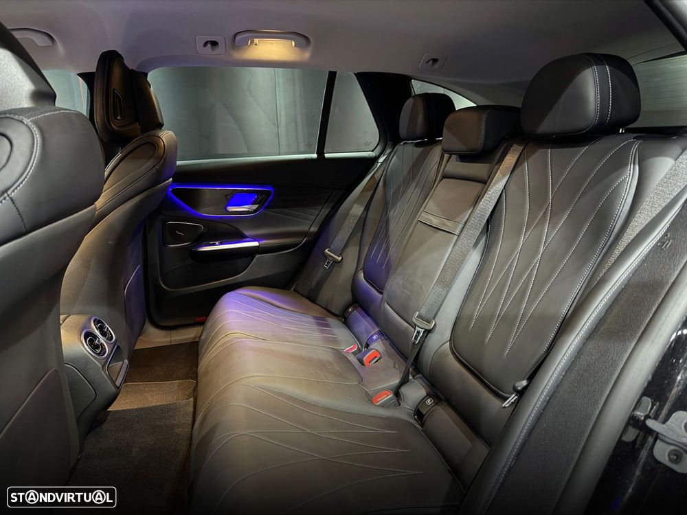 Mercedes-Benz C 300 e T 9G-TRONIC AMG Line - 36