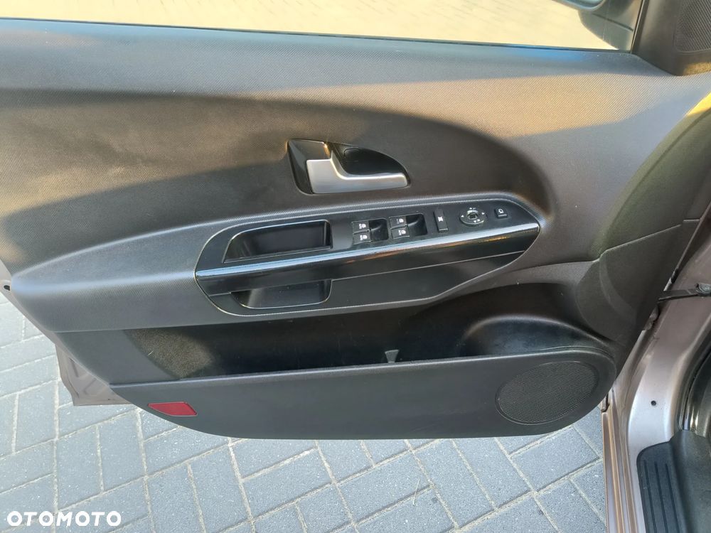 Kia Ceed Cee'd 2.0 crdi Optimum + - 9