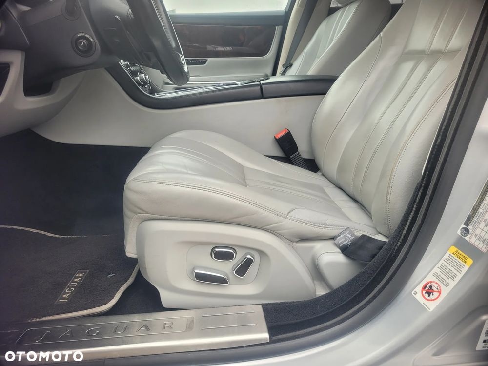 Jaguar XJ 3.0 V6 Kompressor AWD Premium Luxury - 9