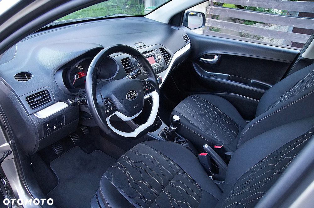 Kia Picanto 1.0 Dream Team Edition - 11