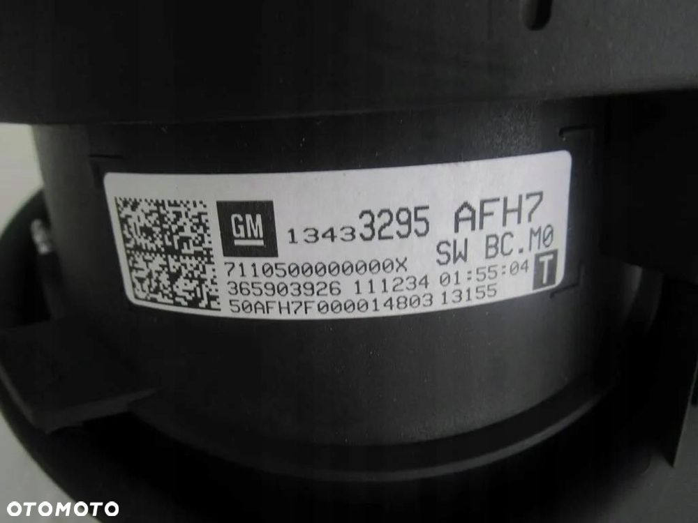 LICZNIK ZEGARY EUROPA OPEL ADAM BENZYNA 1343329 13433295 - 3