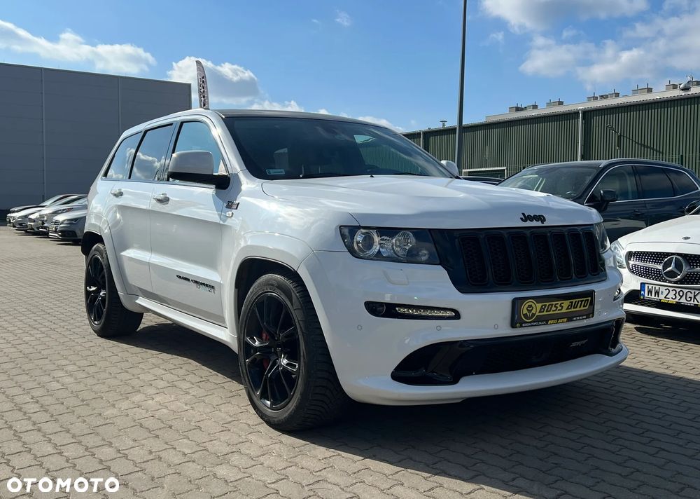 Jeep Grand Cherokee SRT - 3