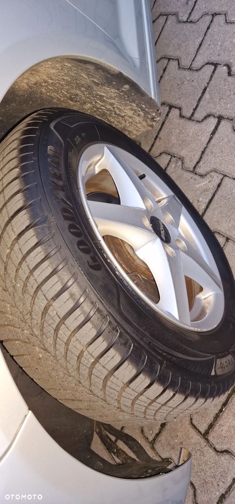 Volkswagen Golf Plus - 10