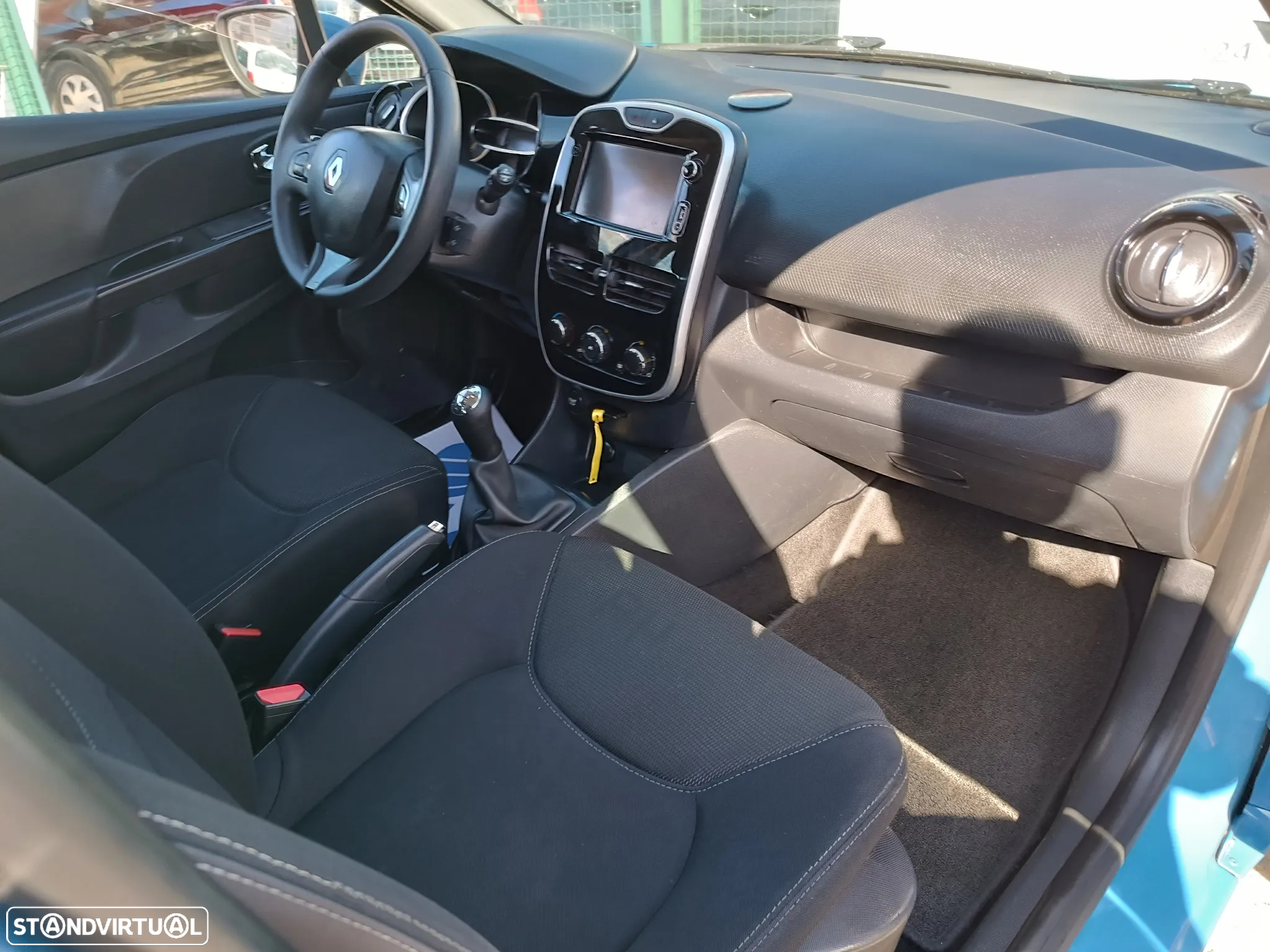 Renault Clio Sport Tourer 0.9 TCE Confort - 28