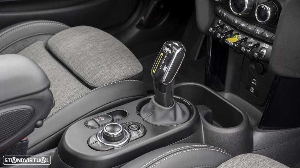 MINI 3 Portas Cooper SE Yours - 16