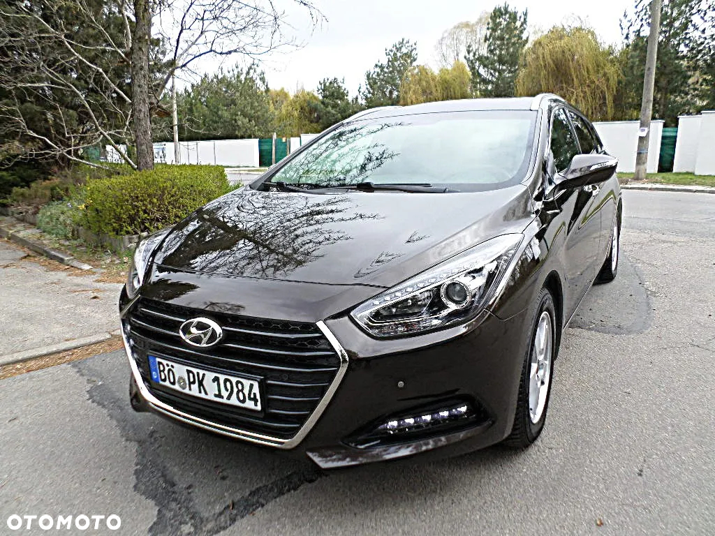Hyundai i40 Kombi blue 1.6 Trend - 27