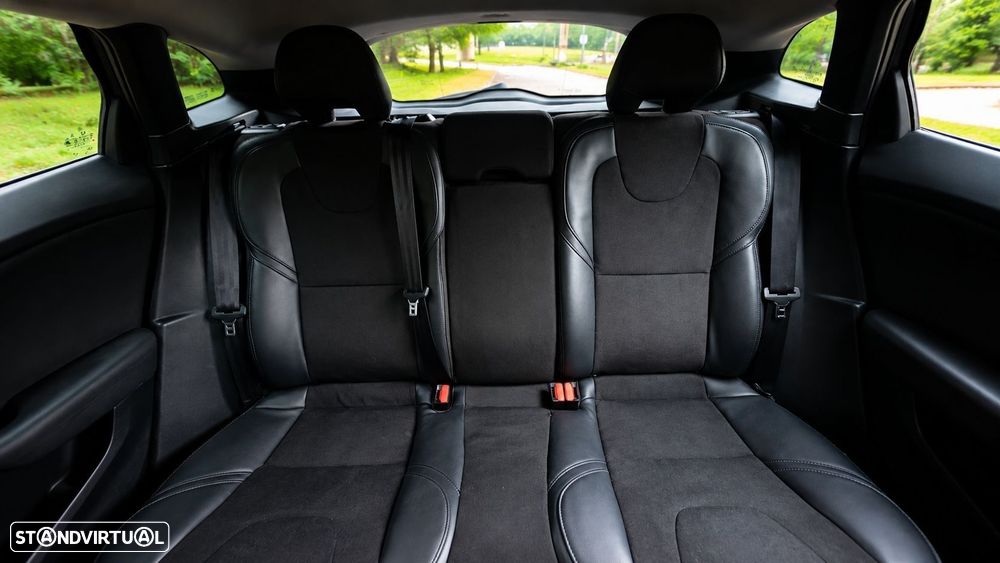 Volvo V40 - 17