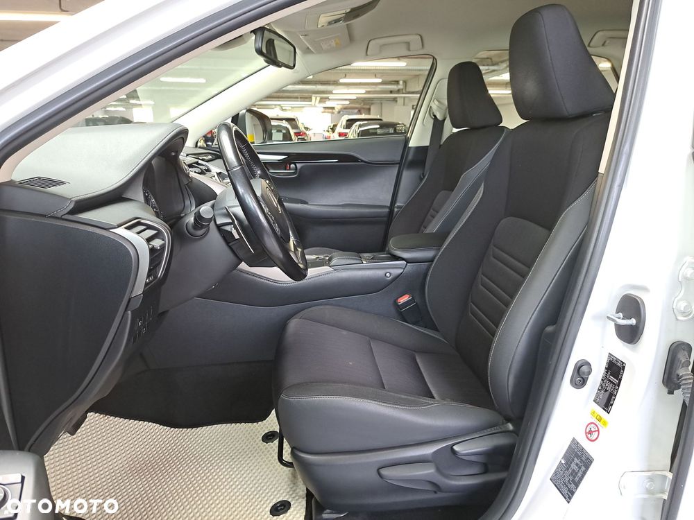 Lexus NX 300 Optimum AWD - 12