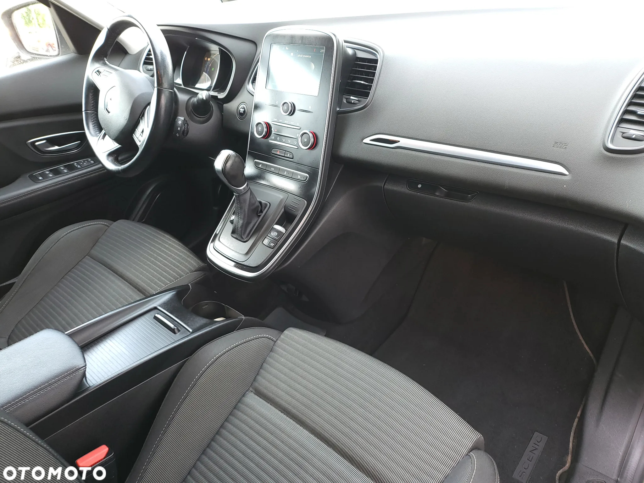 Renault Grand Scenic dCi 110 EDC LIMITED - 18