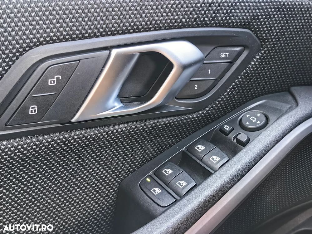 BMW Seria 3 330e iPerformance Advantage - 32