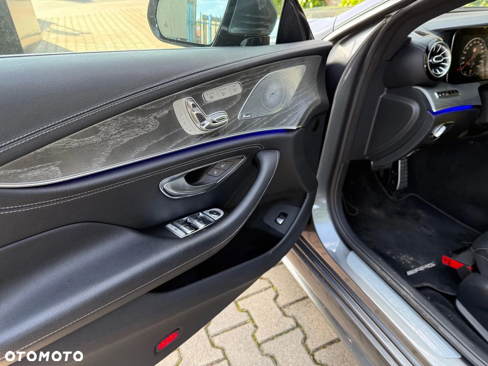 Mercedes-Benz CLS - 14