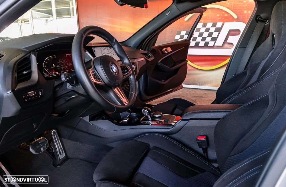 BMW 116 d Pack 50 anos M Auto - 9