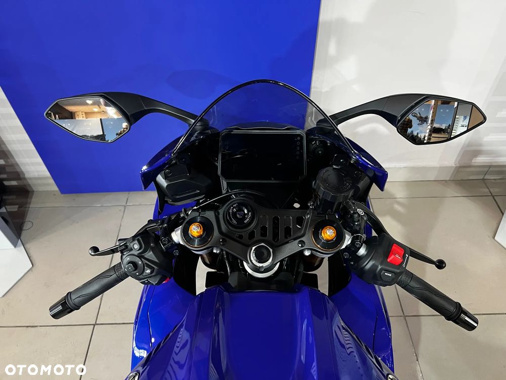 Yamaha R7 - 5