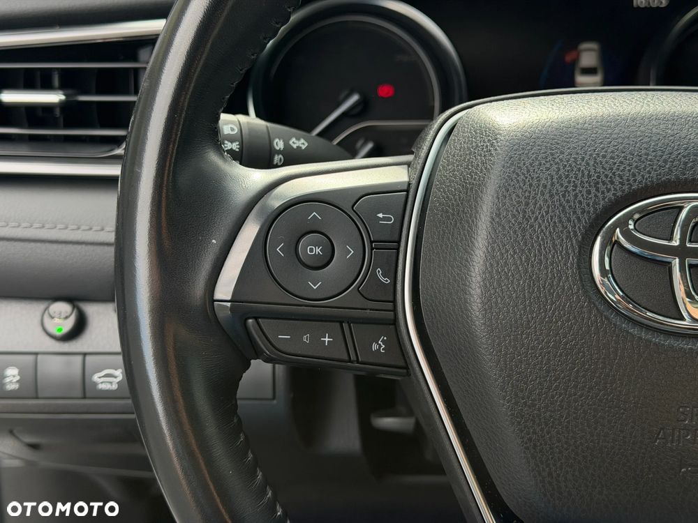Toyota Camry 2.5 Hybrid Comfort CVT - 16
