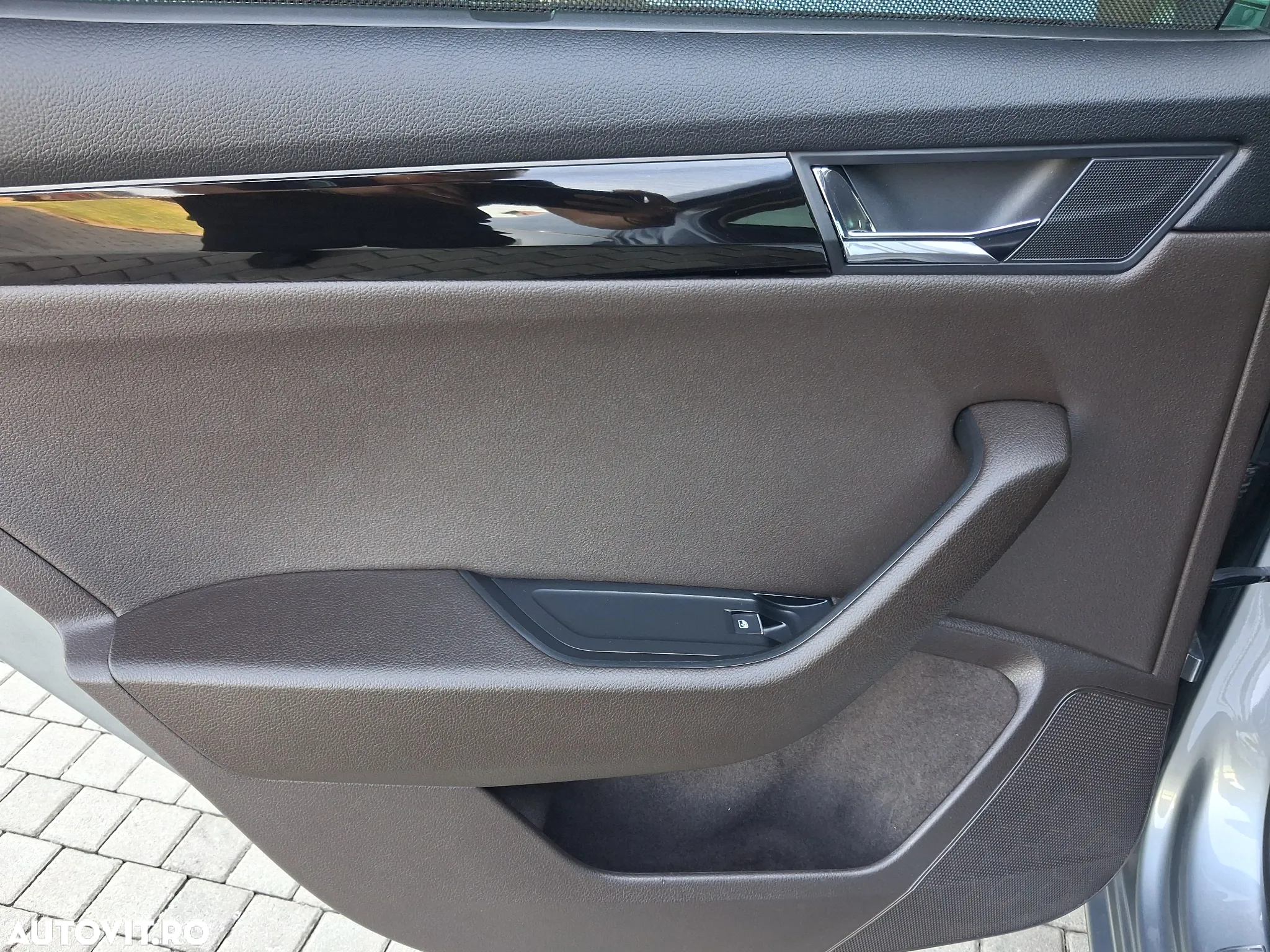 Skoda Superb 2.0 TSI DSG 4X4 Laurin & Klement - 28