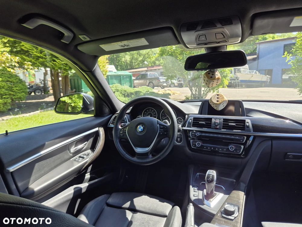 BMW Seria 3 330i Edition Luxury Line Purity - 13