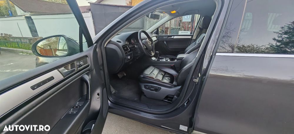 Volkswagen Touareg - 18