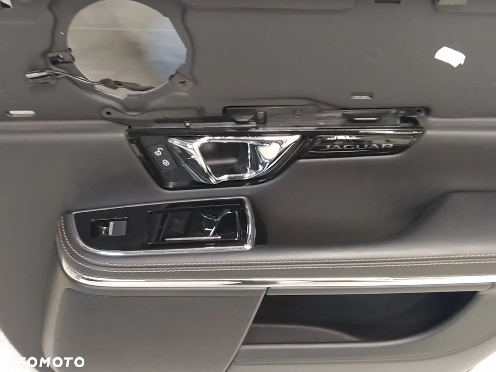 JAGUAR XJ XJR X351 FOTELE LEWA PRAWA PRZÓD PRZEDNIE KANAPA TYŁ TYLNA PODGRZEWANE WENTYLOWANE ELEKTRYCZNE PAMIĘĆ BOCZKI DRZWI KOMPLET ZNACZEK R ORYGINAŁ - 35