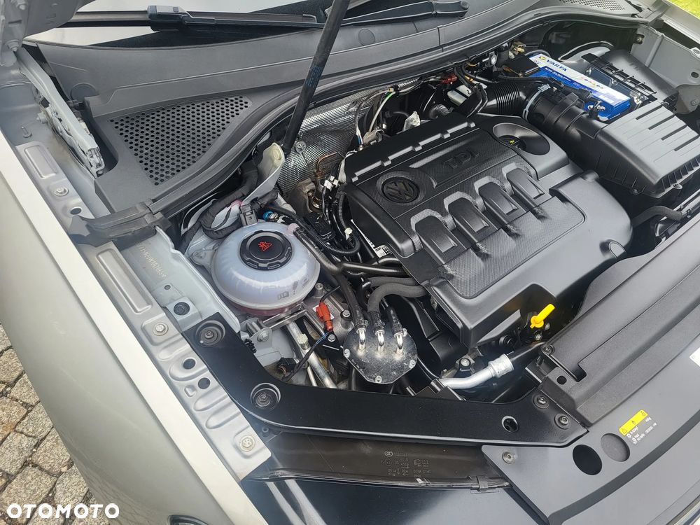 Volkswagen Tiguan - 11