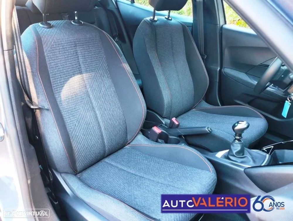 Peugeot 2008 1.2 PureTech Style - 32