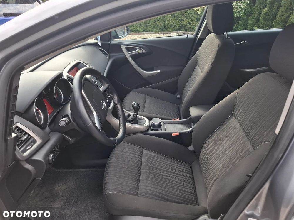 Opel Astra 1.4 Turbo Innovation - 17