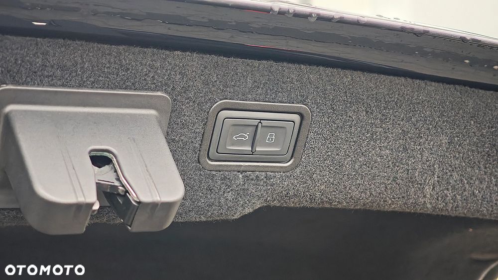 Audi A8 L 55 TFSI quattro tiptronic - 38