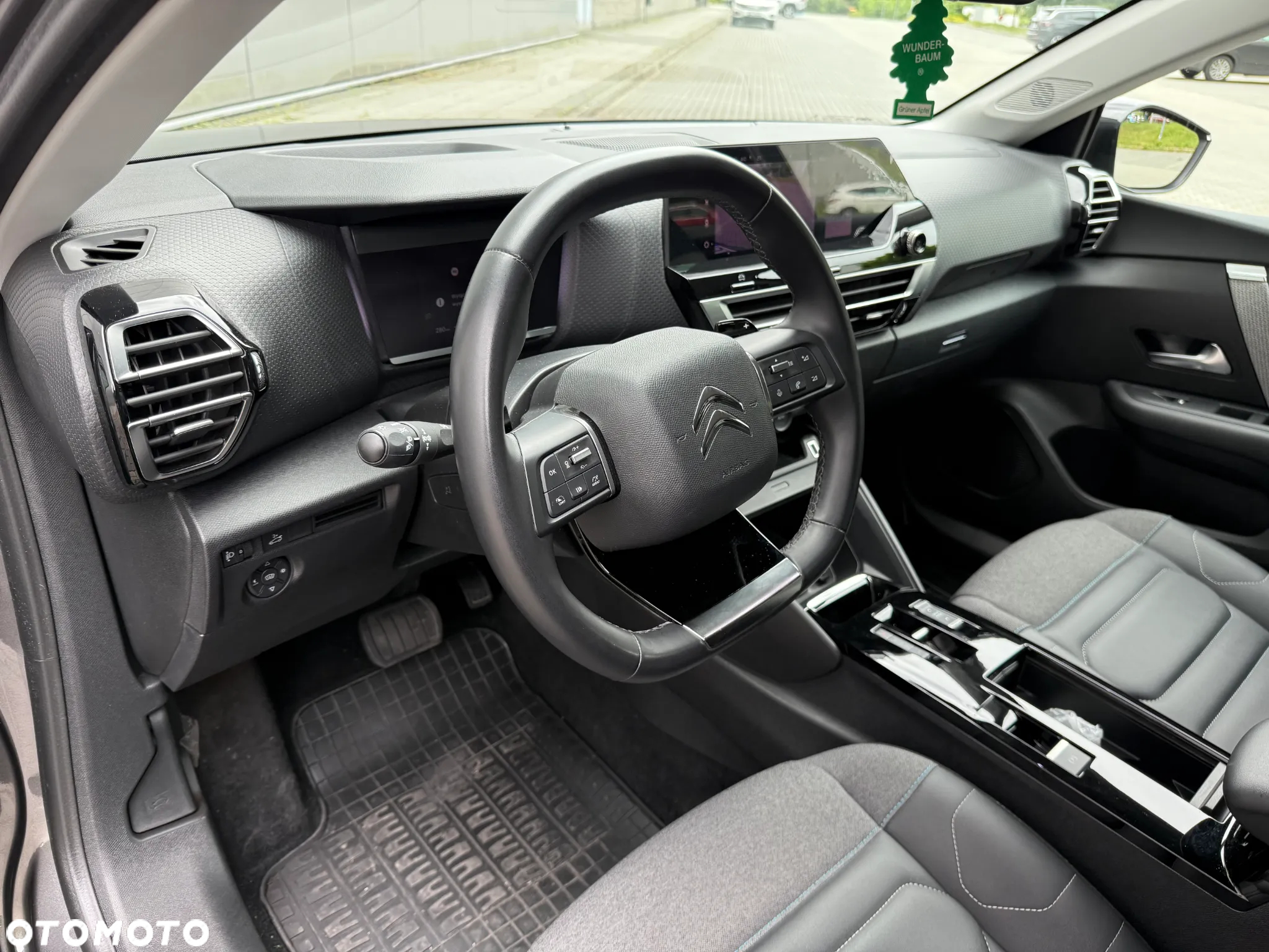 Citroën C4 1.2 PureTech C-Series S&S EAT8 - 12