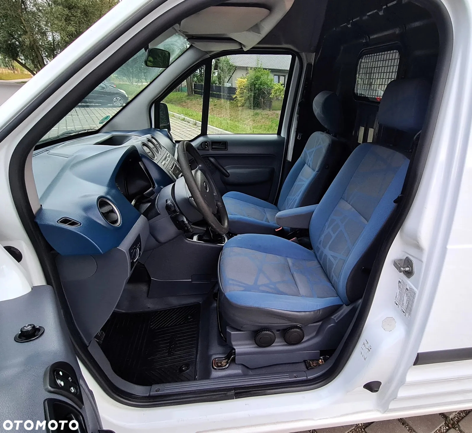 Ford TRANSIT TOURNEO CONNECT MAXI - 17