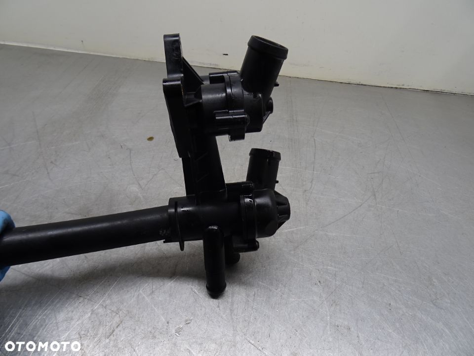 VW GOLF V HB 5D 03-09 1.4FSI OBUDOWA TERMOSTATU PRZEWODY - 8