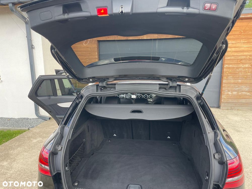 Mercedes-Benz Klasa C 300 d 4Matic 9G-TRONIC AMG Line - 12