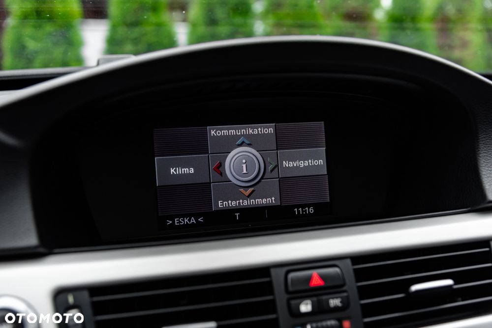 BMW Seria 3 330xi - 29