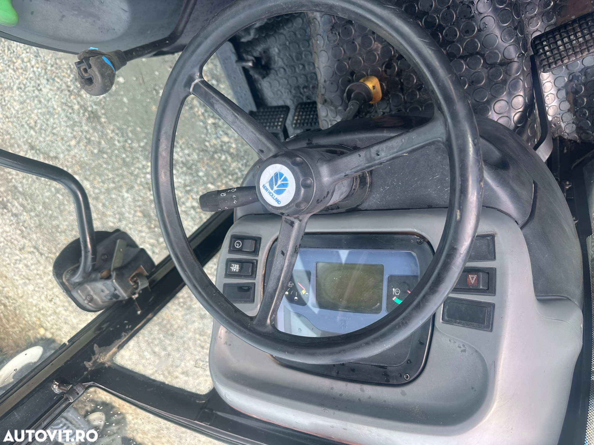 New Holland TN90F - 6
