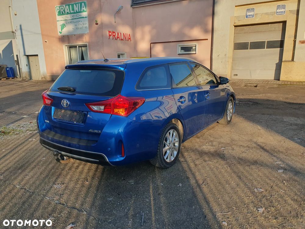 Toyota Auris 2.0 D-4D Life - 6
