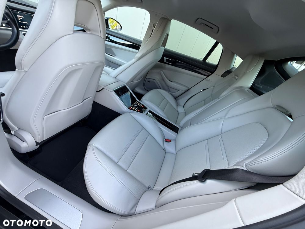 Porsche Panamera 4 GPF Executive - 20