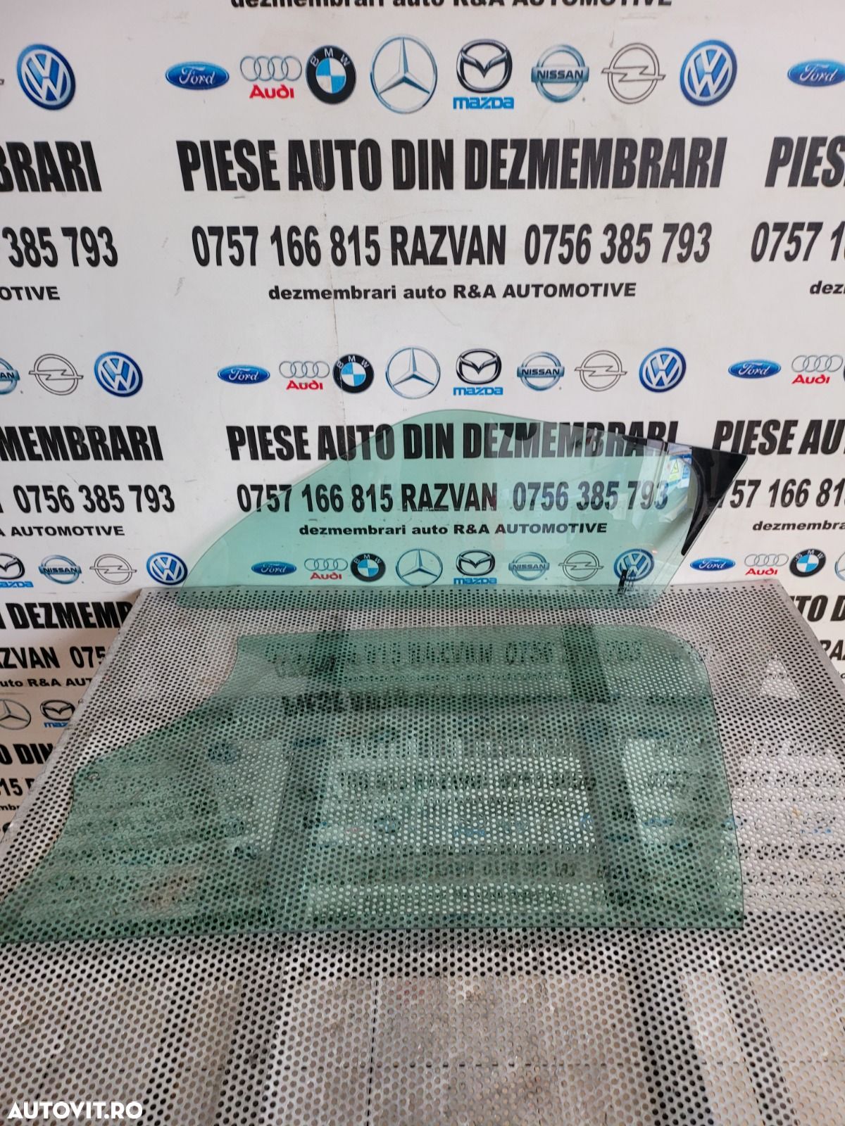Geamuri Geam Mic/Mare Usa Dreapta Fata Renault Master An 2019-2020-2021-2022 Dezmembrez Renault Mas - 1