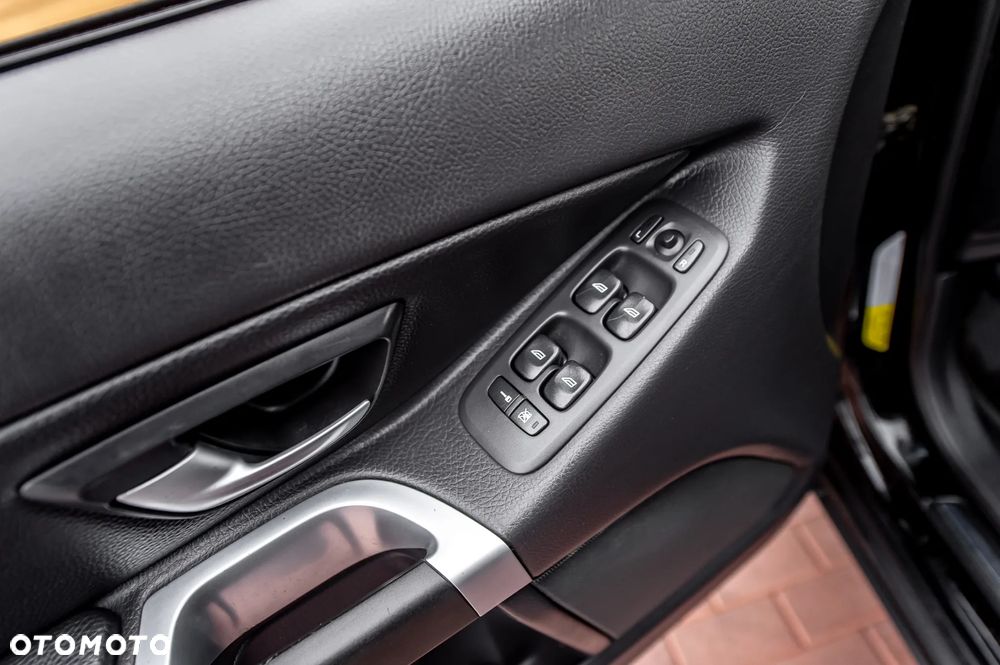 Volvo XC 90 3.2 Sport - 24