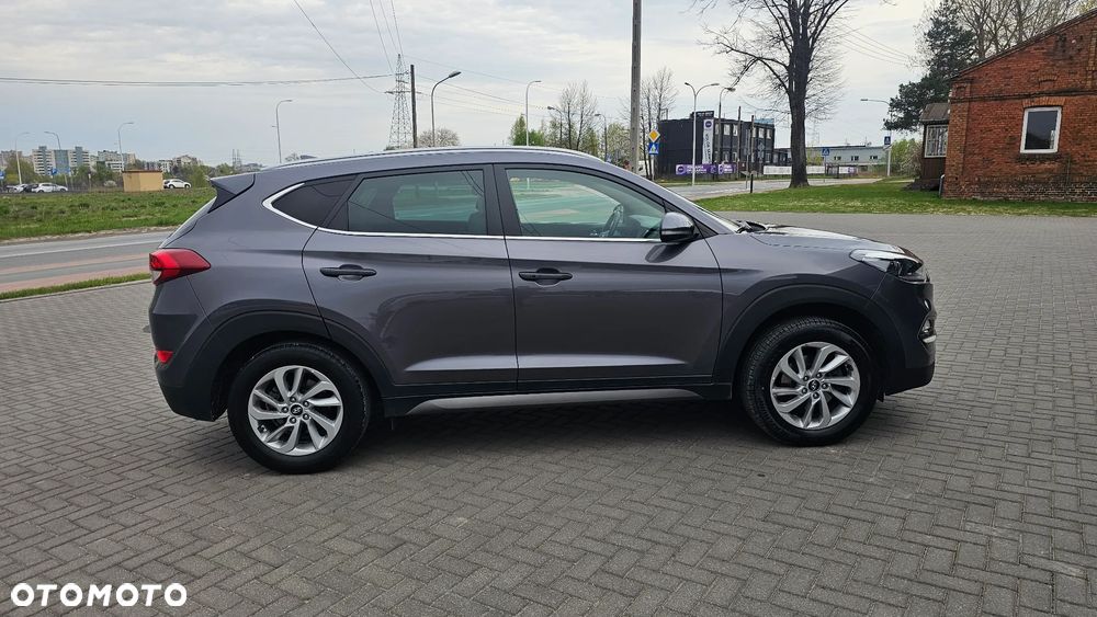 Hyundai Tucson blue 1.6 GDi 2WD Navi - 25
