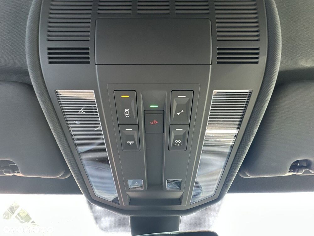 Volkswagen Touareg 3.0 V6 TDI 4Motion R-Line - 26