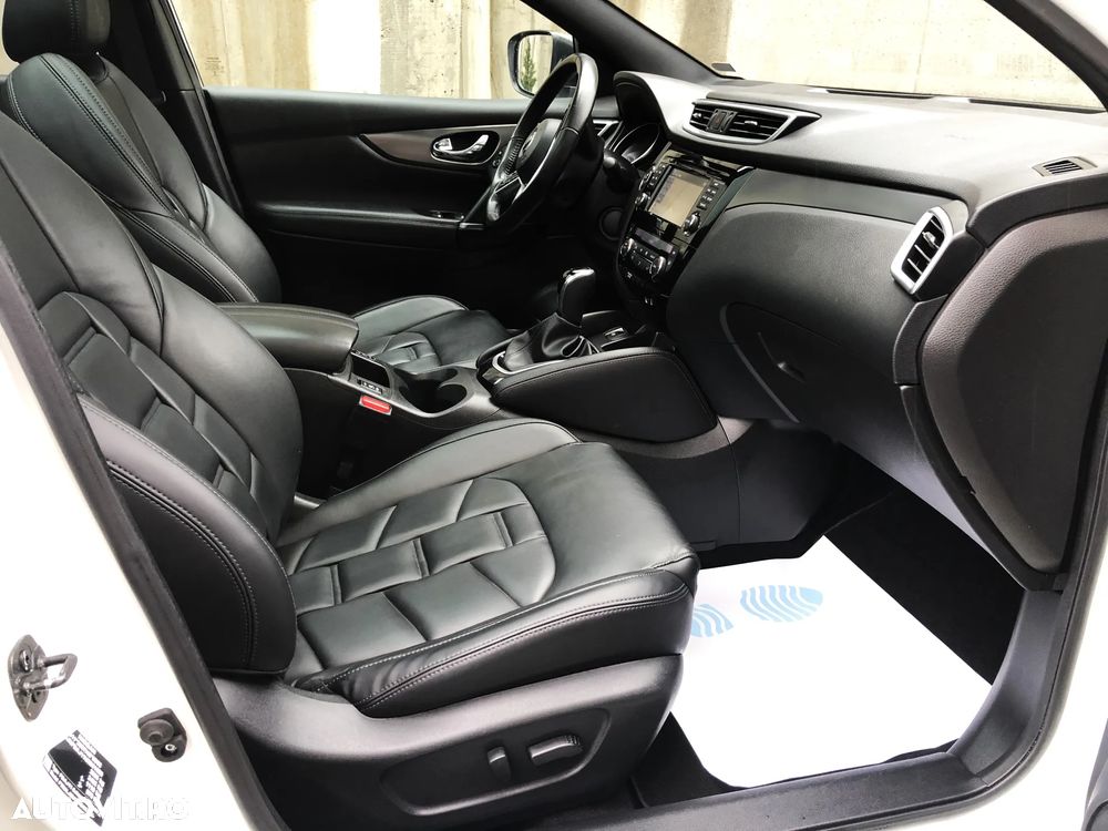 Nissan Qashqai 1.6 DCI Xtronic TEKNA+ - 12