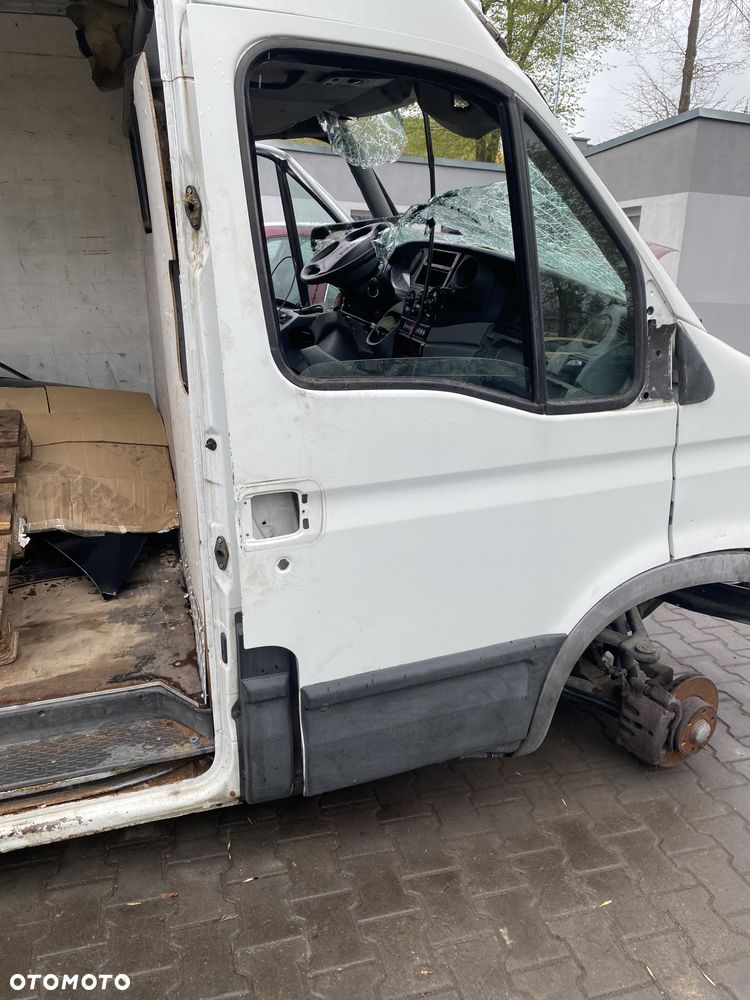 Drzwi  prawe Iveco Daliy - 1