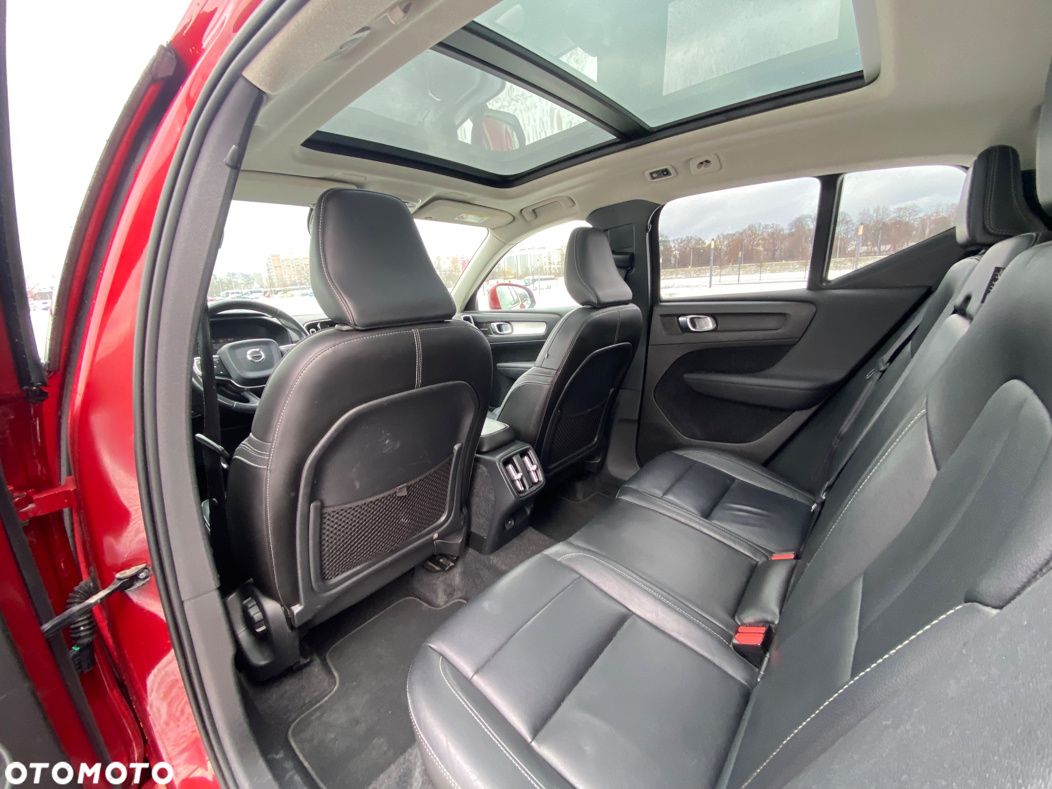 Volvo XC 40 D4 AWD Momentum Pro - 9