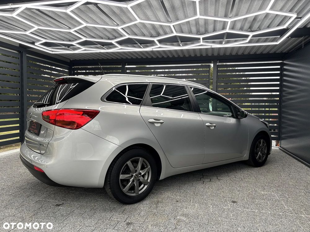 Kia Ceed 1.6 GDI Dream Team Edition - 2