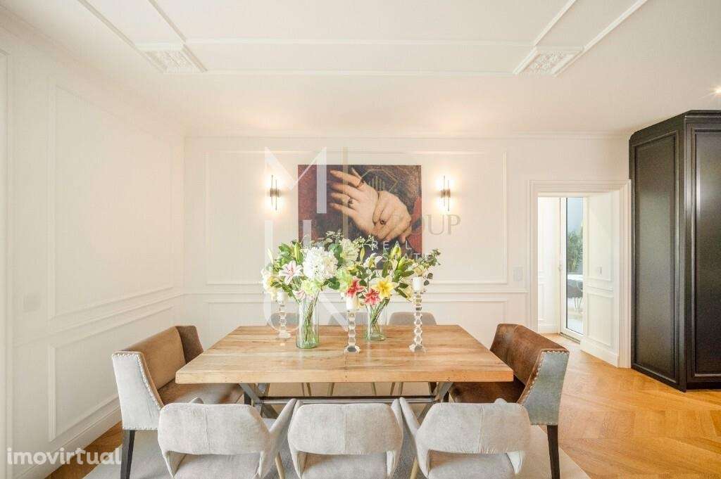 Moradia T3 +1 no centro de Cascais com piscina - Grande imagem: 5/60