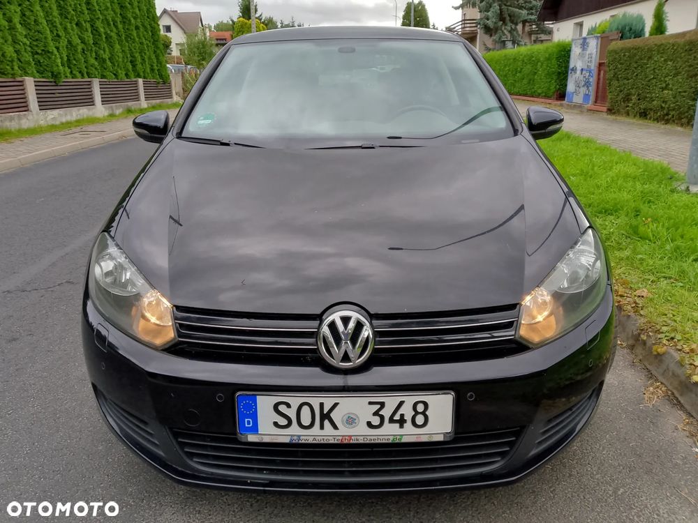 Volkswagen Golf 2010 photo 2