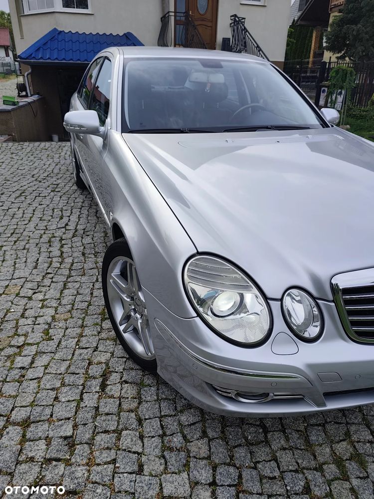 Mercedes-Benz Klasa E 280 4Matic Automatik Avantgarde - 3