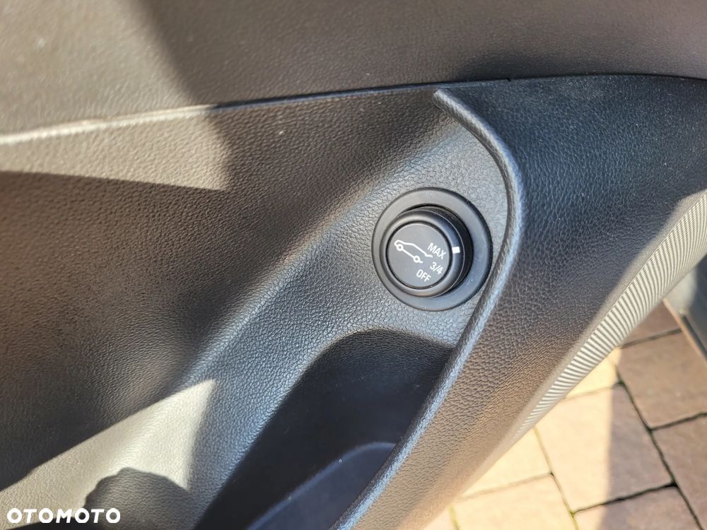 Opel Insignia 1.6 Turbo Sports Tourer Cosmo - 11
